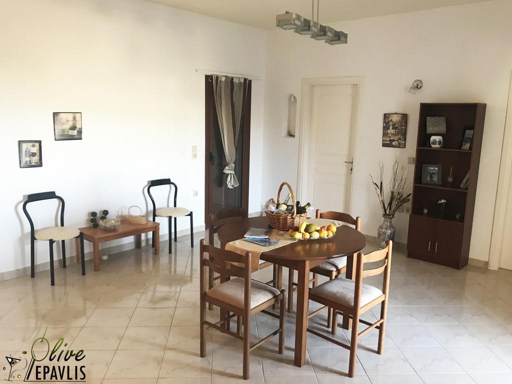 Olive Epavlis Appartement Karpathos Buitenkant foto